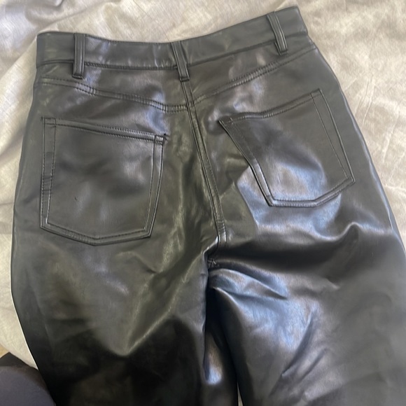 Straight leg vegan leather ARITZIA pants - Picture 5 of 5